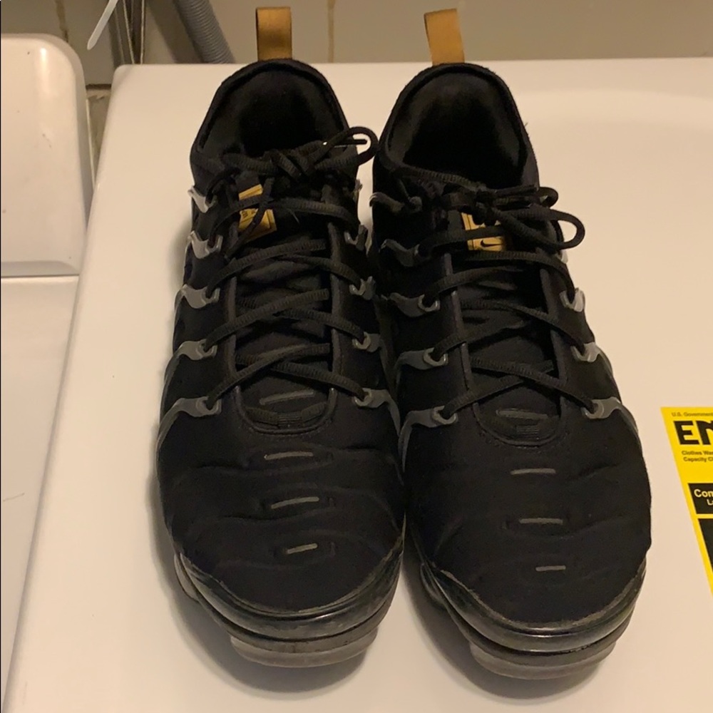 Vapormax plus